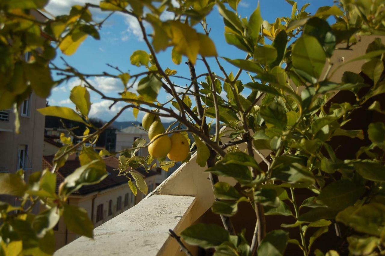 Bed and Breakfast A Casa Di Lola Ascoli Piceno Exterior foto